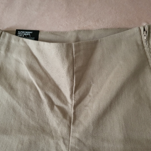 Women's Super Skinny High Waist Ankle pants sz 8 tan side zip - Picture 2 of 7